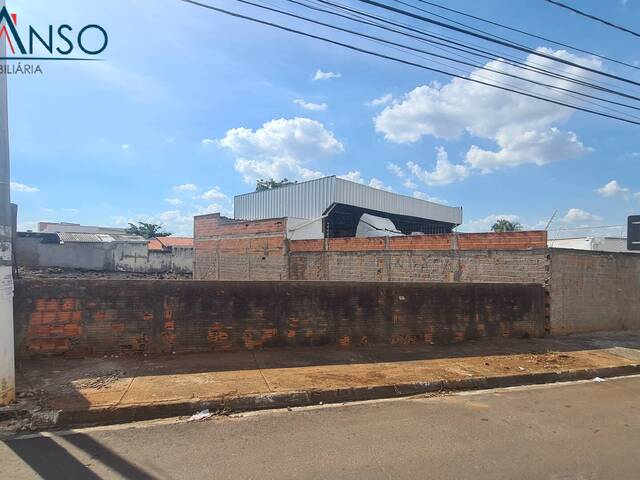 #223023 - Terreno para Venda em Hortolândia - SP - 1